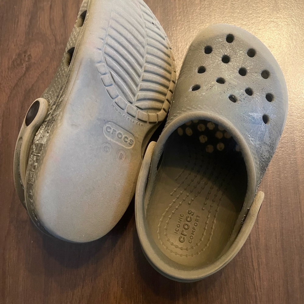 Toddler crocs - Picture 4 of 6